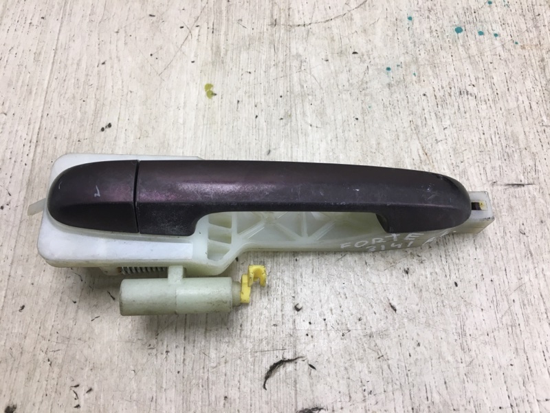 Запчасть ручка двери наружная задняя левая KIA FORTE/CERATO TD 08-13 2009 TD 2.0 G4KD 82652-1M060 Б/У Ручка двери наружная задняя левая KIA FORTE/CERATO TD 08-13 2009 TD 2.0 G4KD 82652-1M060 Б/У