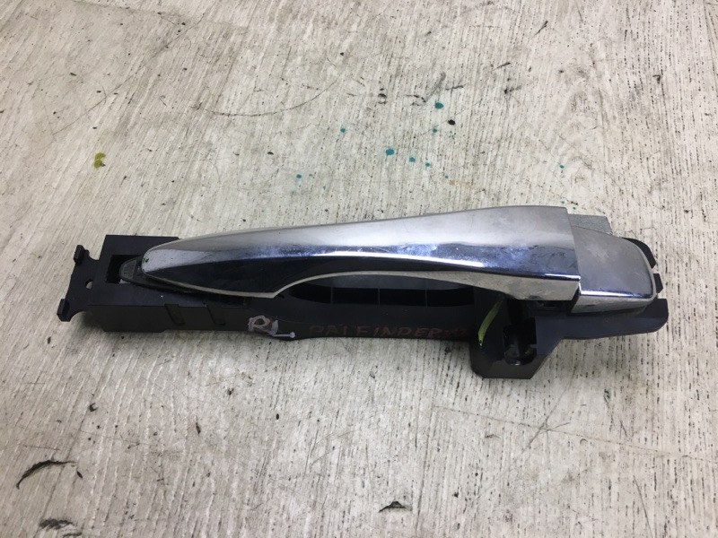 Ручка двери наружная задняя левая PATHFINDER R52 12-21 2014 R52 3.5 VQ35DE Ручка двери наружная задняя левая PATHFINDER R52 12-21 2014 R52 3.5 VQ35DE