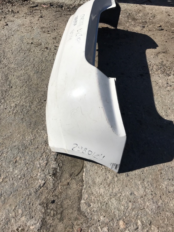 Бампер задний TOYOTA COROLLA 120 00-07