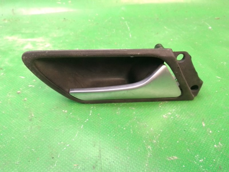 Ручка двери внутренняя задняя правая VOLKSWAGEN JETTA USA 10-17 2012 162 2.5 CBUA 5C6 839 114 B ZNX Б/У