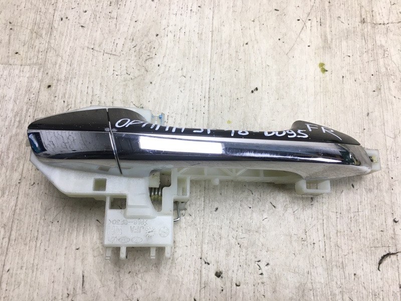 Запчасть ручка двери наружная правая KIA OPTIMA JF 15-20 2018 JF 2.4 G4KJ 82665-D5000 Б/У Ручка двери наружная правая KIA OPTIMA JF 15-20 2018 JF 2.4 G4KJ 82665-D5000 Б/У