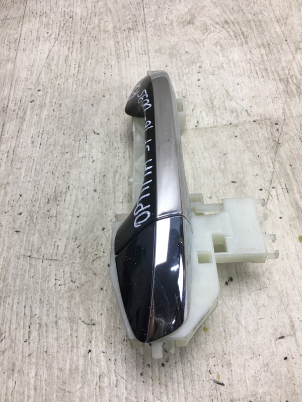 Ручка двери наружная правая OPTIMA JF 15-20 2018 JF 2.4 G4KJ Ручка двери наружная правая OPTIMA JF 15-20 2018 JF 2.4 G4KJ