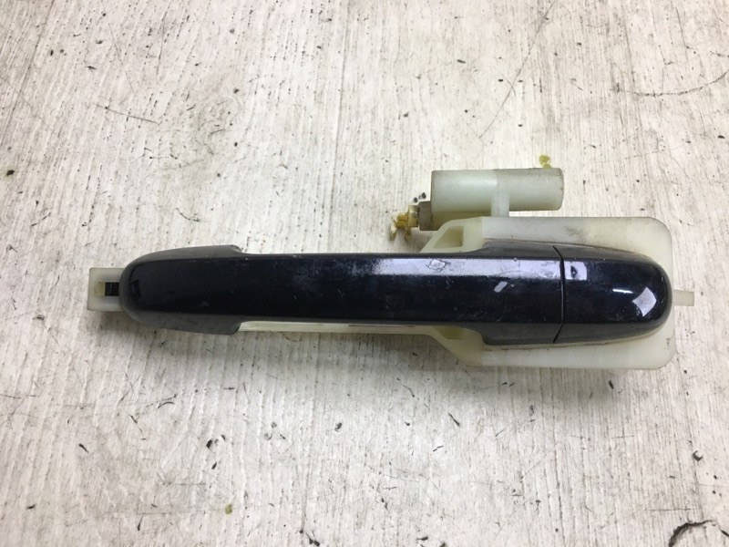 Запчасть ручка двери наружная задняя левая KIA FORTE/CERATO TD 08-13 2009 TD 2.0 G4KD 82652-1M060 Б/У Ручка двери наружная задняя левая KIA FORTE/CERATO TD 08-13 2009 TD 2.0 G4KD 82652-1M060 Б/У