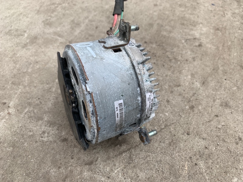 Мотор вентилятора охлаждения VOLKSWAGEN JETTA USA 10-17 JETTA USA 10-17