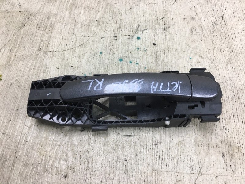 Ручка двери наружная задняя левая JETTA USA 10-17 2013 162 2.5 CBUA