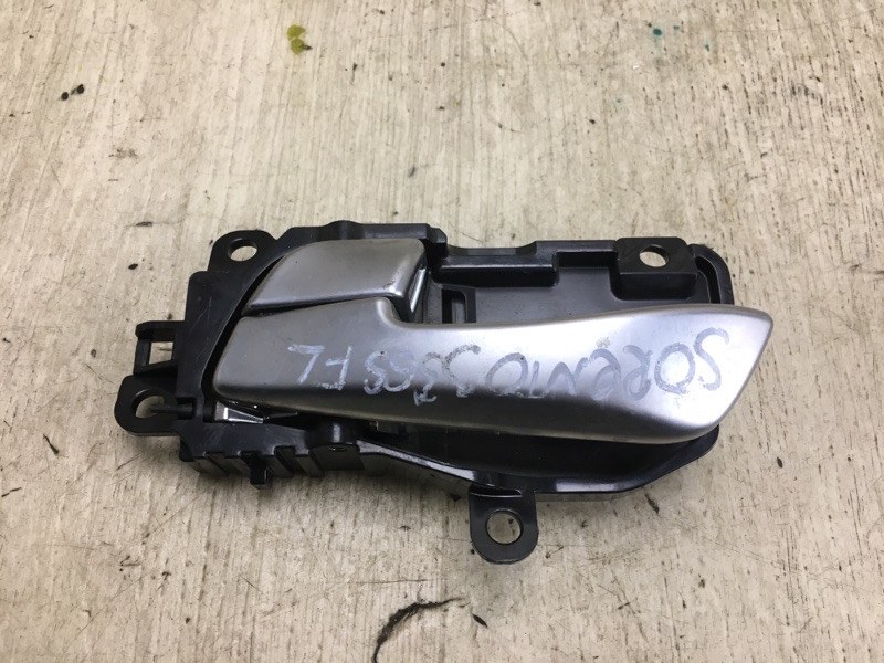 Ручка двери внутренняя левая SORENTO UM 14- 2015 UM 2.4 G4KJ