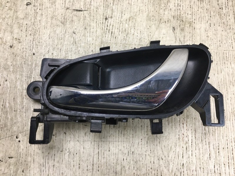 Ручка двери внутренняя левая NISSAN SENTRA B17 12-21 2017 B17 1.8 MRA8DE 80671-3SG0C Б/У