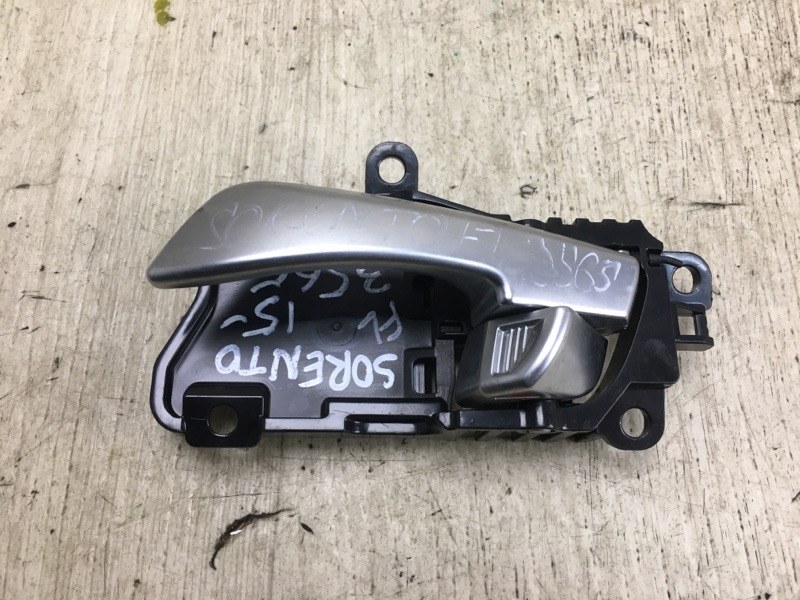 Ручка двери внутренняя левая SORENTO UM 14- 2015 UM 2.4 G4KJ