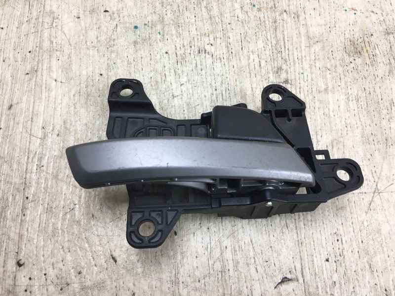 Ручка двери внутренняя правая ELANTRA AD 16- 2016 AD 2.0 G4NH