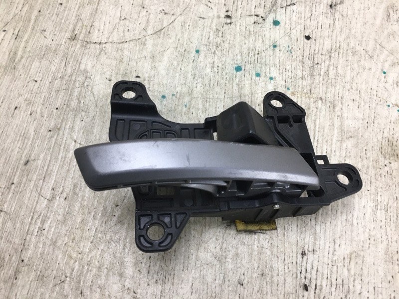 Ручка двери внутренняя правая ELANTRA AD 16- 2016 AD 2.0 G4NH