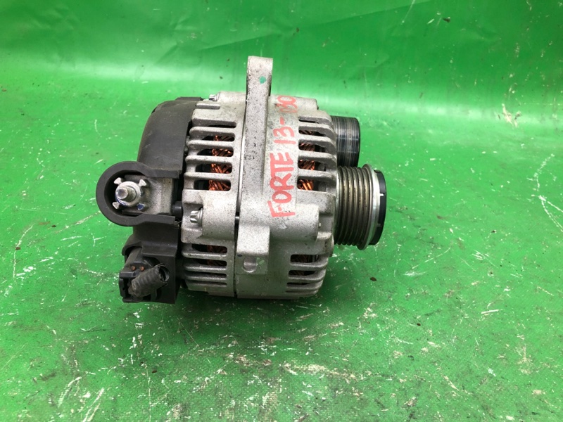 Генератор KIA FORTE YD 12- 2018 BD 2.0 G4NH 37300-2E721 Б/У