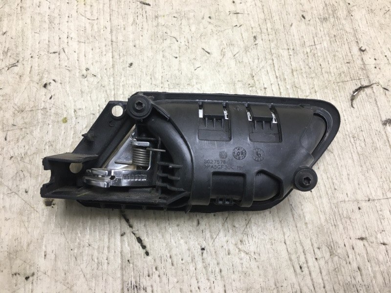 Ручка двери внутренняя задняя правая JETTA USA 10-17 2011 162 CBTA 2.5L