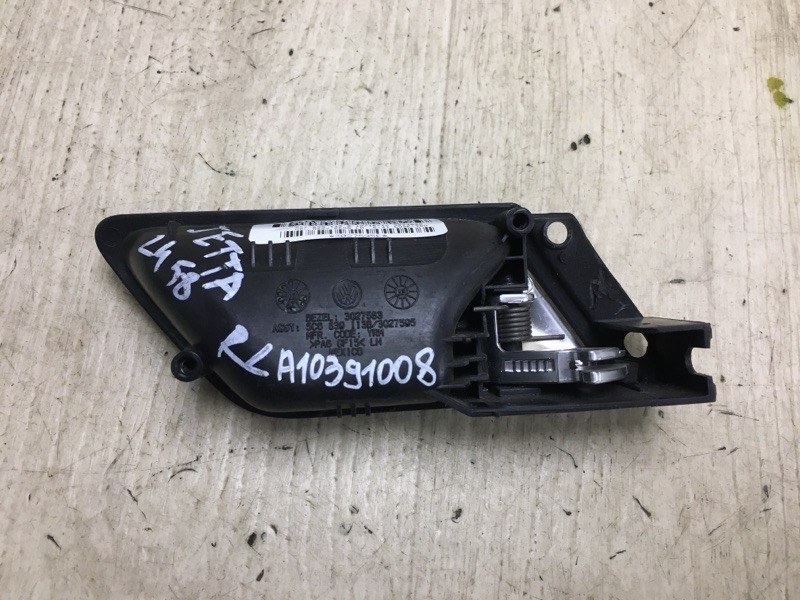 Ручка двери внутренняя задняя левая VOLKSWAGEN JETTA USA 10-17 162 2.0 CPLA