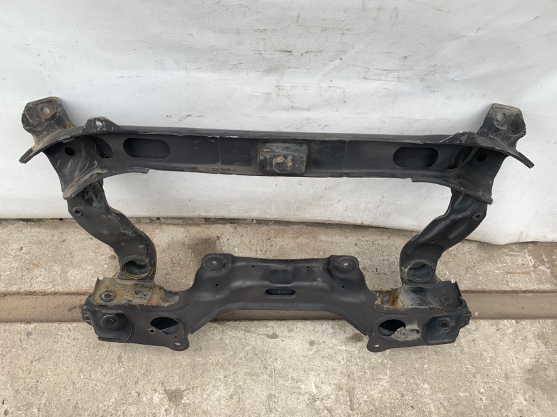 Балка передней подвески E-CLASS W211 02-09 Балка передней подвески E-CLASS W211 02-09