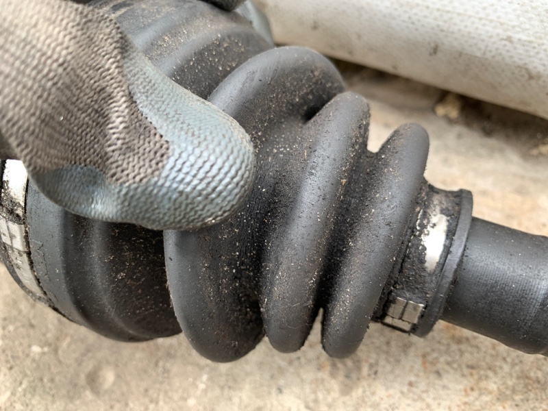 Привод передний правый MDX (YD1) 00-06