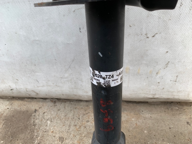 Амортизатор задний левый TLX 14-17 Амортизатор задний левый TLX 14-17