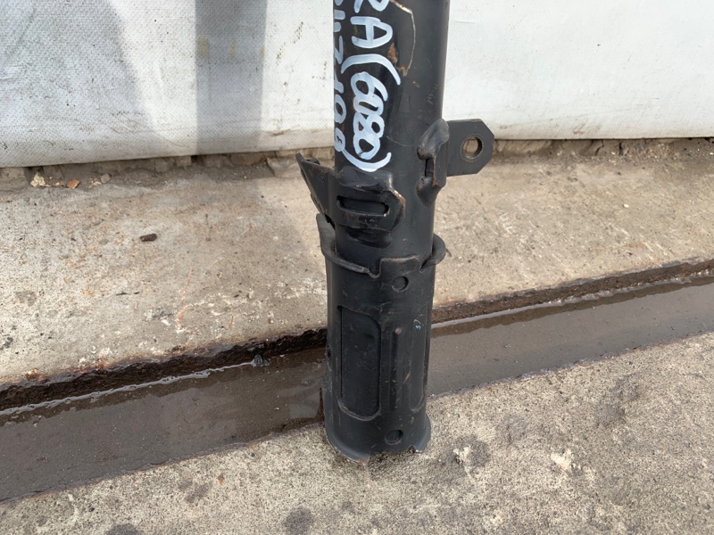 Амортизатор задний правый SOLARA 03-09 COUPE 2.4 2AZFE Амортизатор задний правый SOLARA 03-09 COUPE 2.4 2AZFE