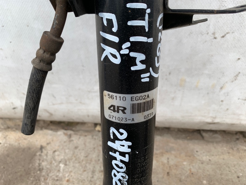 Амортизатор передний правый M35/M45 04-10 2008 Седан 3.5 VQ35DE