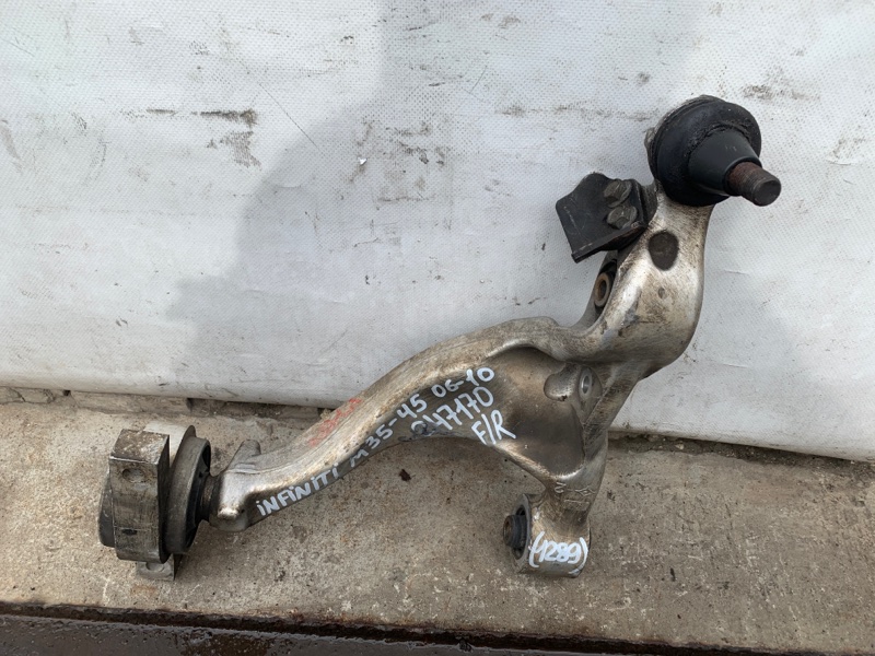 Рычаг передней подвески нижний правый M35/M45 04-10 2008 Седан 3.5 VQ35DE