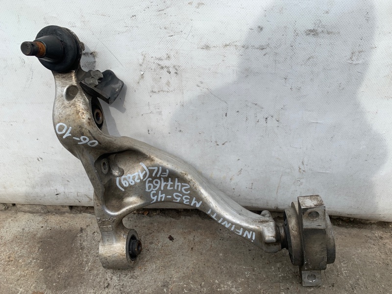 Рычаг передней подвески нижний левый INFINITI M35/M45 04-10 Седан 3.5 VQ35DE