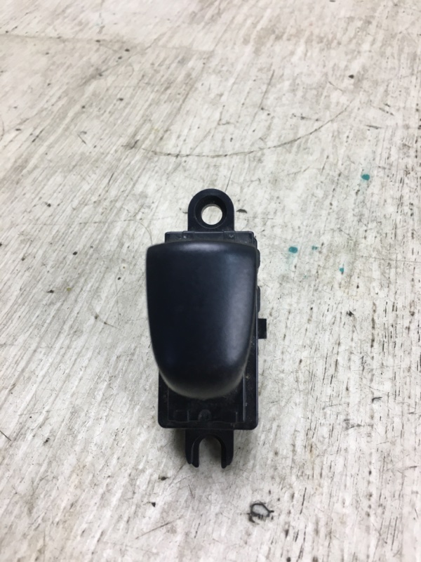 Кнопка стеклоподъемника задняя X-TRAIL/ROGUE T32 13-20 2017 T32 2.5 QR25DE