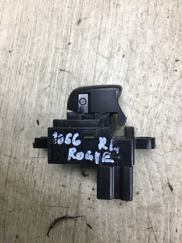 Кнопка стеклоподъемника задняя X-TRAIL/ROGUE T32 13-20 2017 T32 2.5 QR25DE