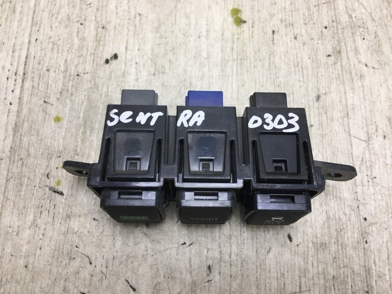 Блок кнопок торпедо SENTRA B17 12-21 2017 B17 1.8 MRA8DE
