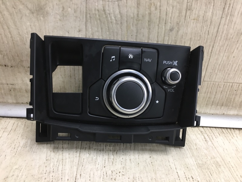 Блок управления мультимедиа MAZDA 3 BM 13-19 2017 BM 2.0 PE-VPS GMJ6-66-CM0A Б/У