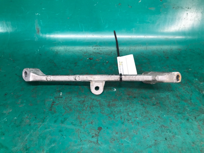 Кронштейн PASSAT B8 14- 2018 Седан 2.0 DDSA