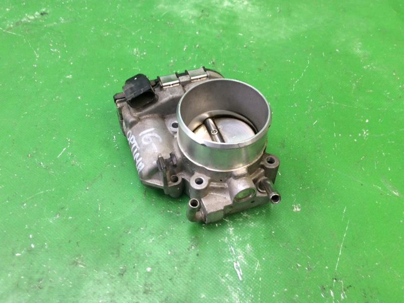 Запчасть дроссельная заслонка KIA OPTIMA JF 15-20 2016 JF 2.4 G4KJ 35100-2G600 Б/У Дроссельная заслонка KIA OPTIMA JF 15-20 2016 JF 2.4 G4KJ 35100-2G600 Б/У