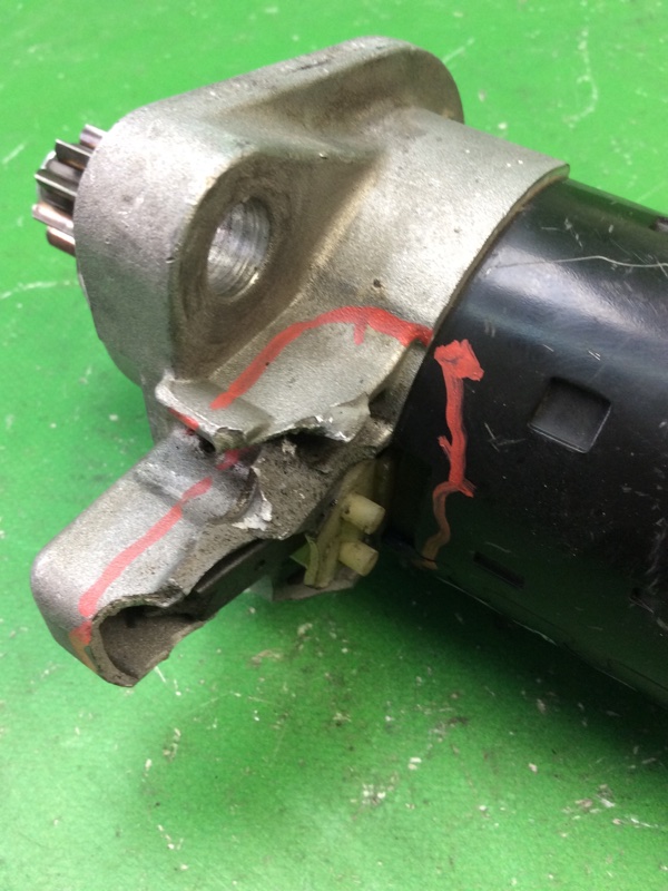 Стартер PASSAT B7 11-15 2013 A32 CBTA 2.5L