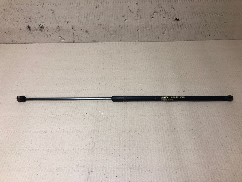 Запчасть амортизатор капота VOLKSWAGEN JETTA 05-10 1K0 823 359 A Б/У Амортизатор капота VOLKSWAGEN JETTA 05-10 1K0 823 359 A Б/У