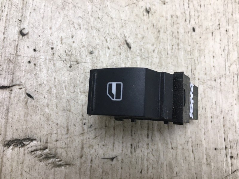 Кнопка стеклоподъемника передняя правая VOLKSWAGEN JETTA USA 10-17 2011 162 CBTA 2.5L 7L6 959 855 B Б/У