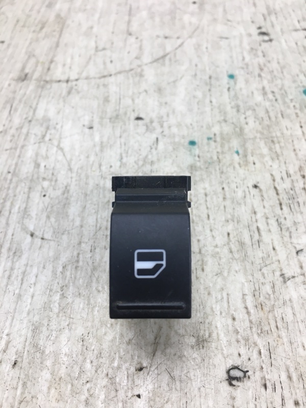 Кнопка стеклоподъемника передняя правая JETTA USA 10-17 2011 162 CBTA 2.5L