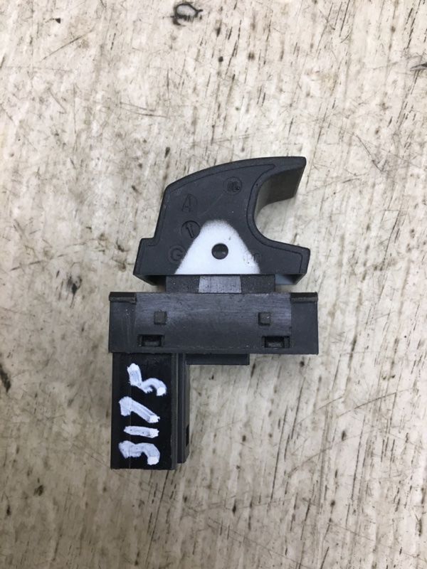 Кнопка стеклоподъемника задняя JETTA USA 10-17 2011 162 CBTA 2.5L