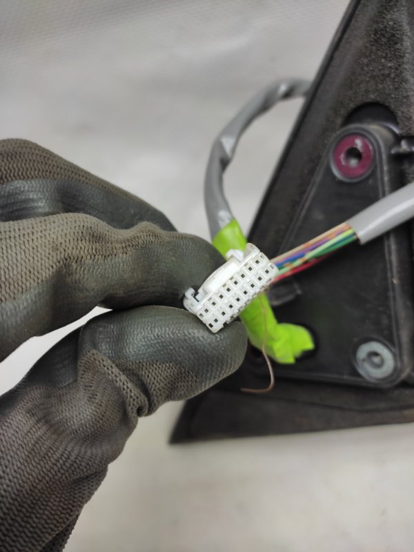 Зеркало правое GS350 GS300 05-11 Зеркало правое GS350 GS300 05-11