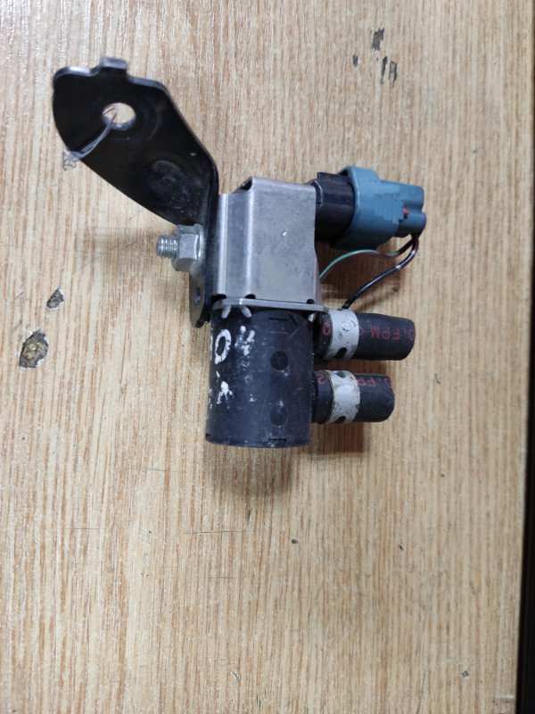 Клапан абсорбера SUZUKI KIZASHI 09-14 18117-78K00 Б/У