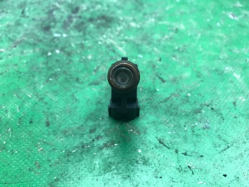 Форсунка топливная PASSAT B7 11-15 2013 A32 CBTA 2.5L