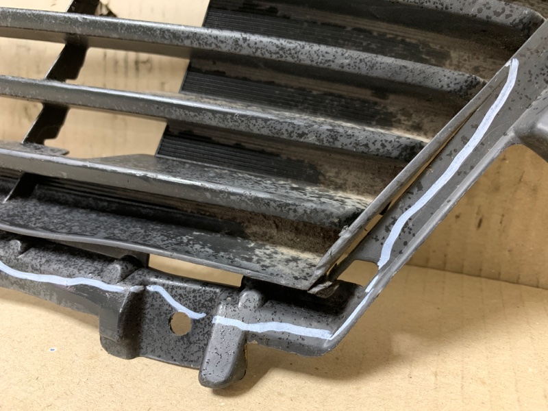 Решетка переднего бампера ES350 12-18 2012-2015