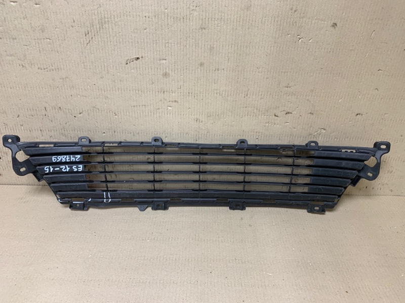 Решетка переднего бампера ES350 12-18 2012-2015