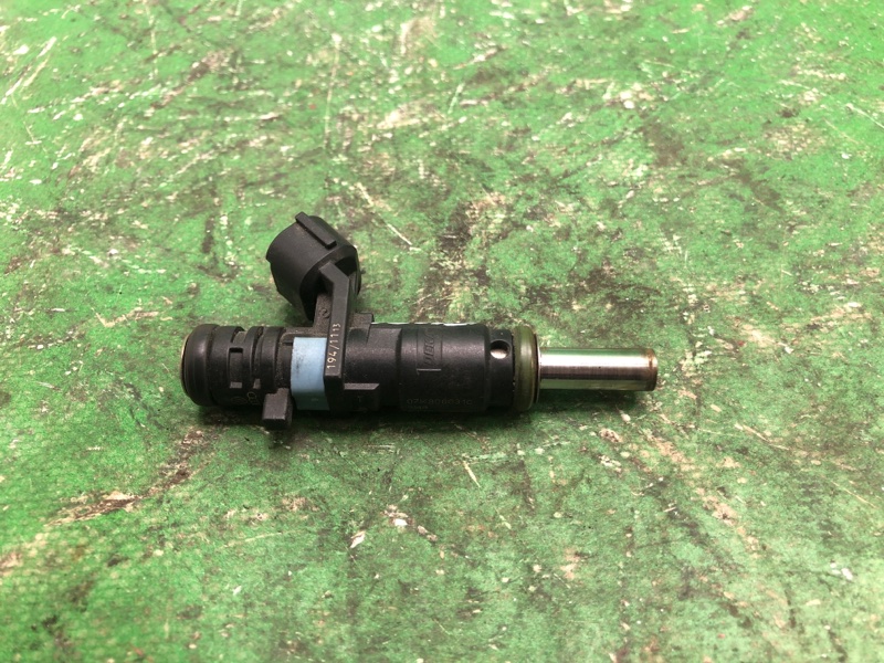 Форсунка топливная VOLKSWAGEN JETTA USA 10-17 2011 162 CBTA 2.5L 07K 906 031 C Б/У