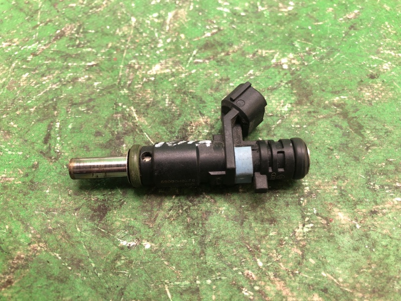 Форсунка топливная JETTA USA 10-17 2011 162 CBTA 2.5L