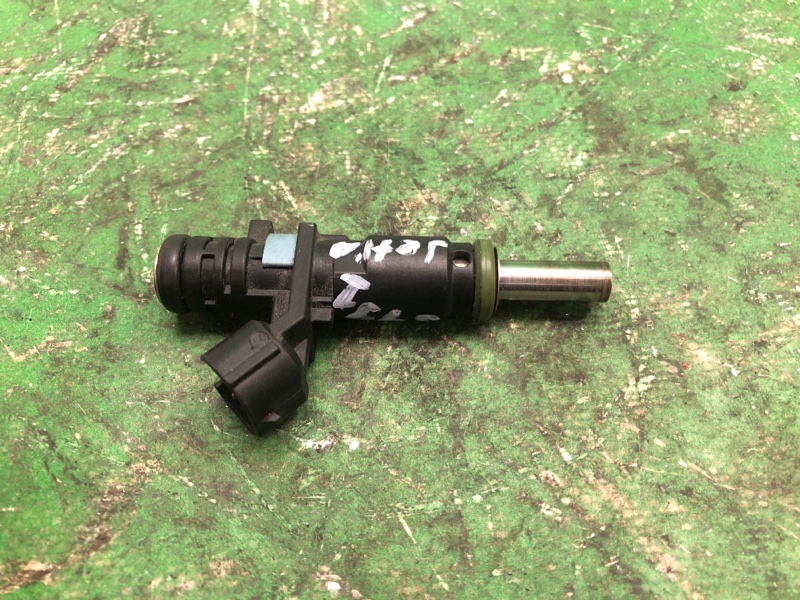 Форсунка топливная JETTA USA 10-17 2011 162 CBTA 2.5L