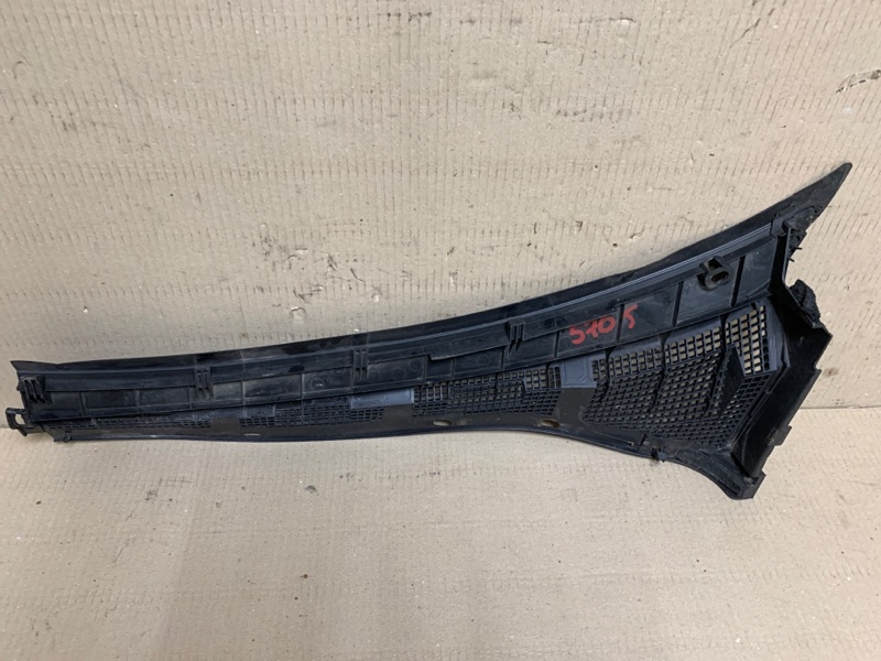 Пластик под лобовое стекло / Жабо правый 3 BK 03-08 2008 Седан 2.0