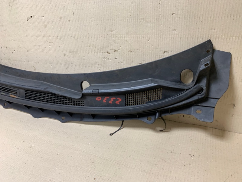 Пластик под лобовое стекло / Жабо ROGUE 08-15 2009 Внедорожник 2.5 QR25DE