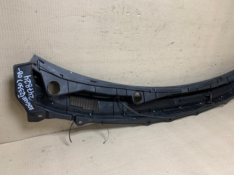 Пластик под лобовое стекло / Жабо ROGUE 08-15 2009 Внедорожник 2.5 QR25DE