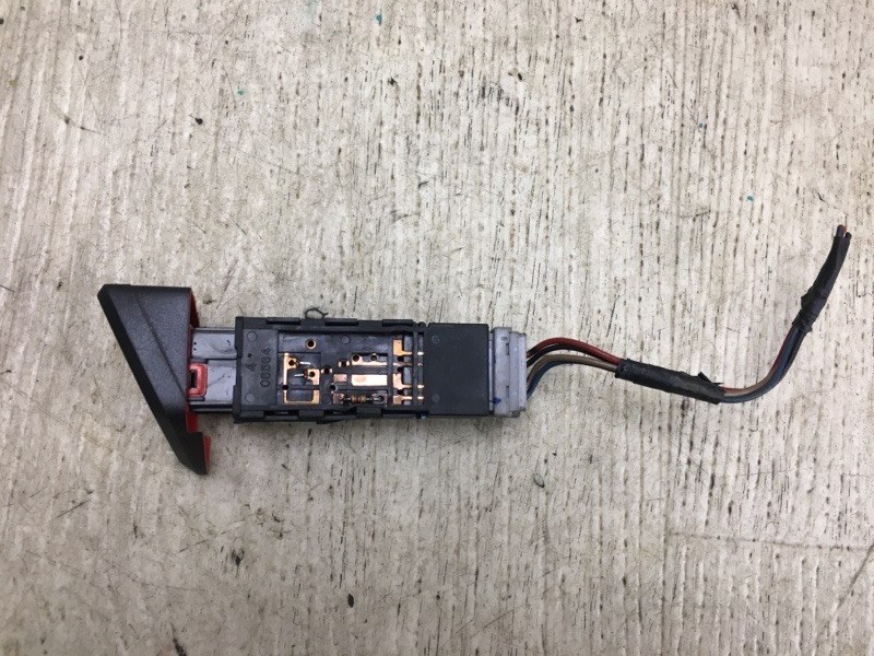 Кнопка аварийной сигнализации HYUNDAI SONATA YF 10-14 YF 2.4 G4KJ