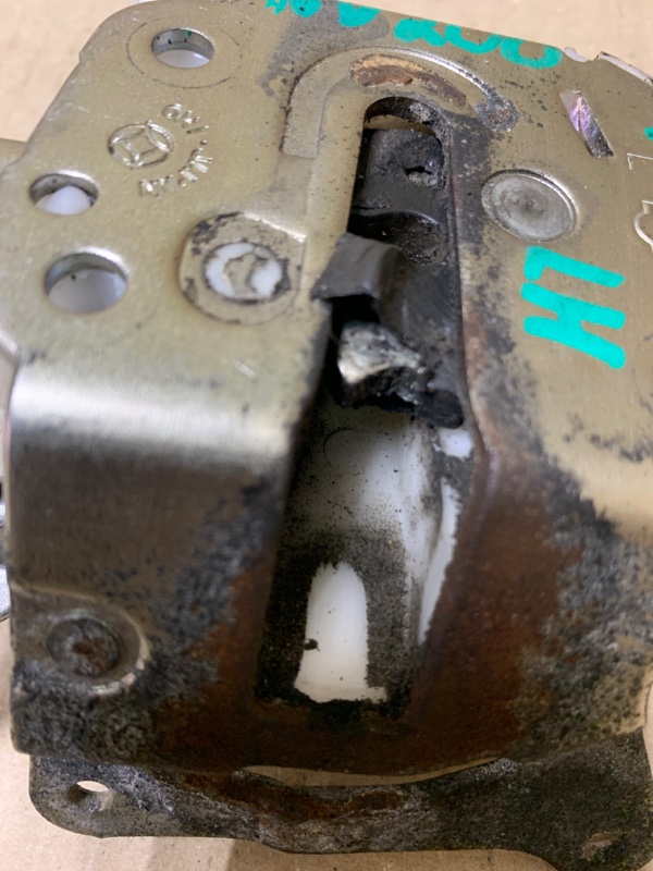 Замок двери задний левый NISSAN NV200 USA 13-