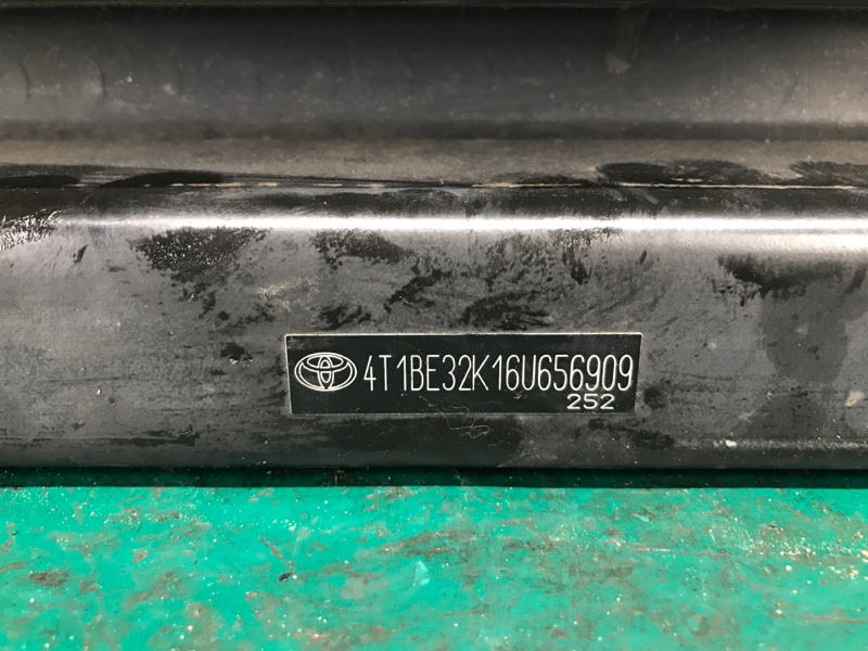 Усилитель заднего бампера CAMRY 30 02-06 2006 Седан 2.4 2AZFE