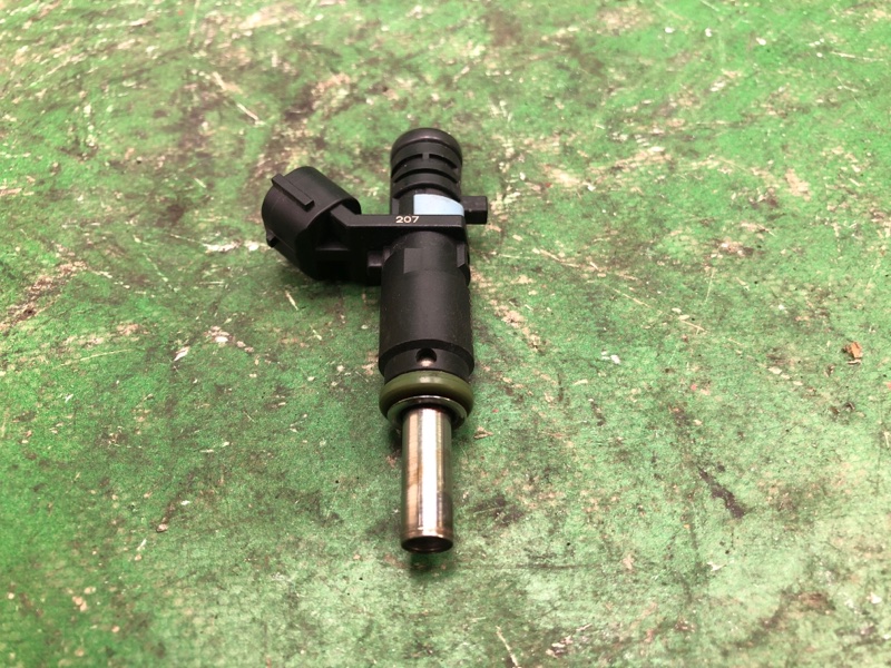 Форсунка топливная VOLKSWAGEN JETTA USA 10-17 2011 162 CBTA 2.5L 07K 906 031 C Б/У